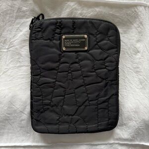 MAKE AN OFFER! Marc Jacobs black padded iPad tablet case with zipper closure